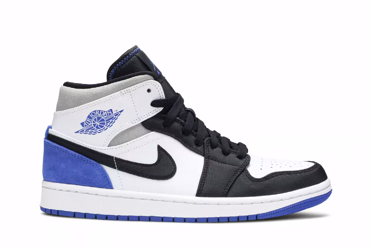 Air Jordan 1 Mid SE Royal Black Toe, view 2
