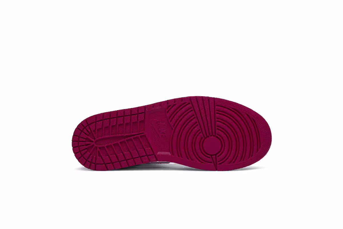 Air Jordan 1 Mid Noble Red, view 5