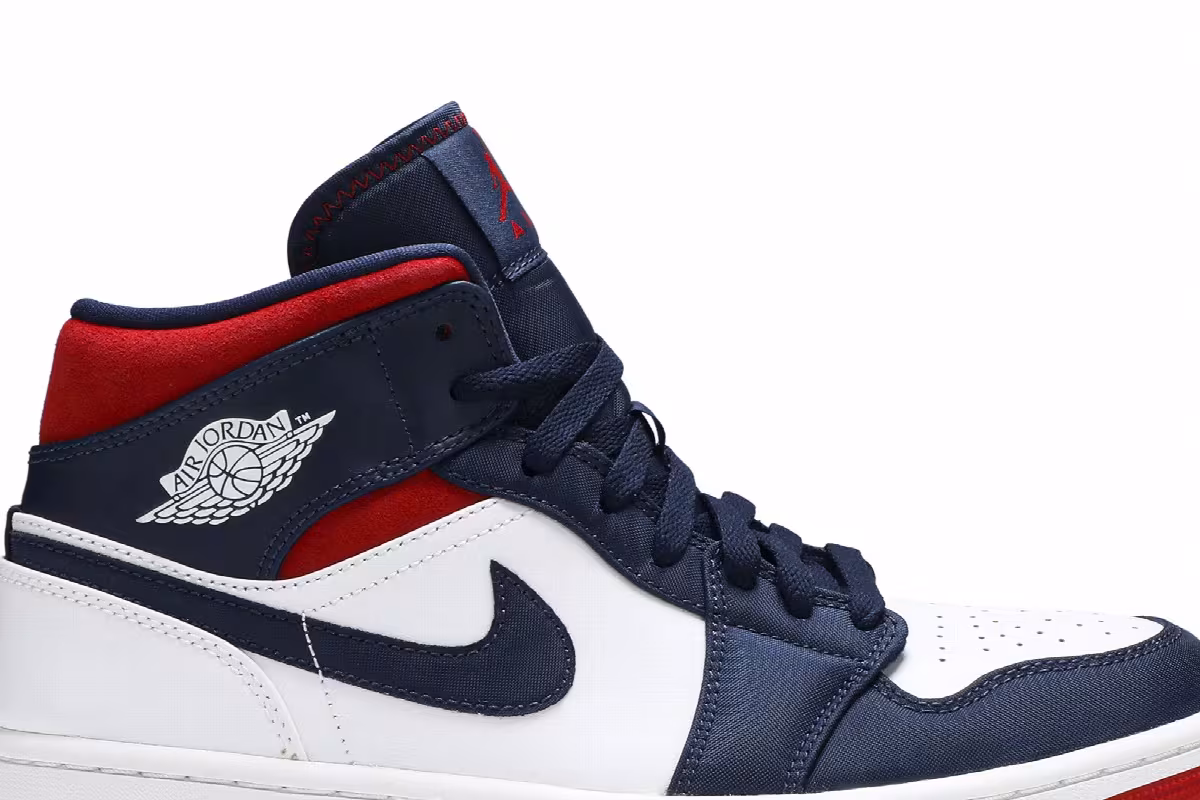 Air Jordan 1 Mid SE Olympic, view 3