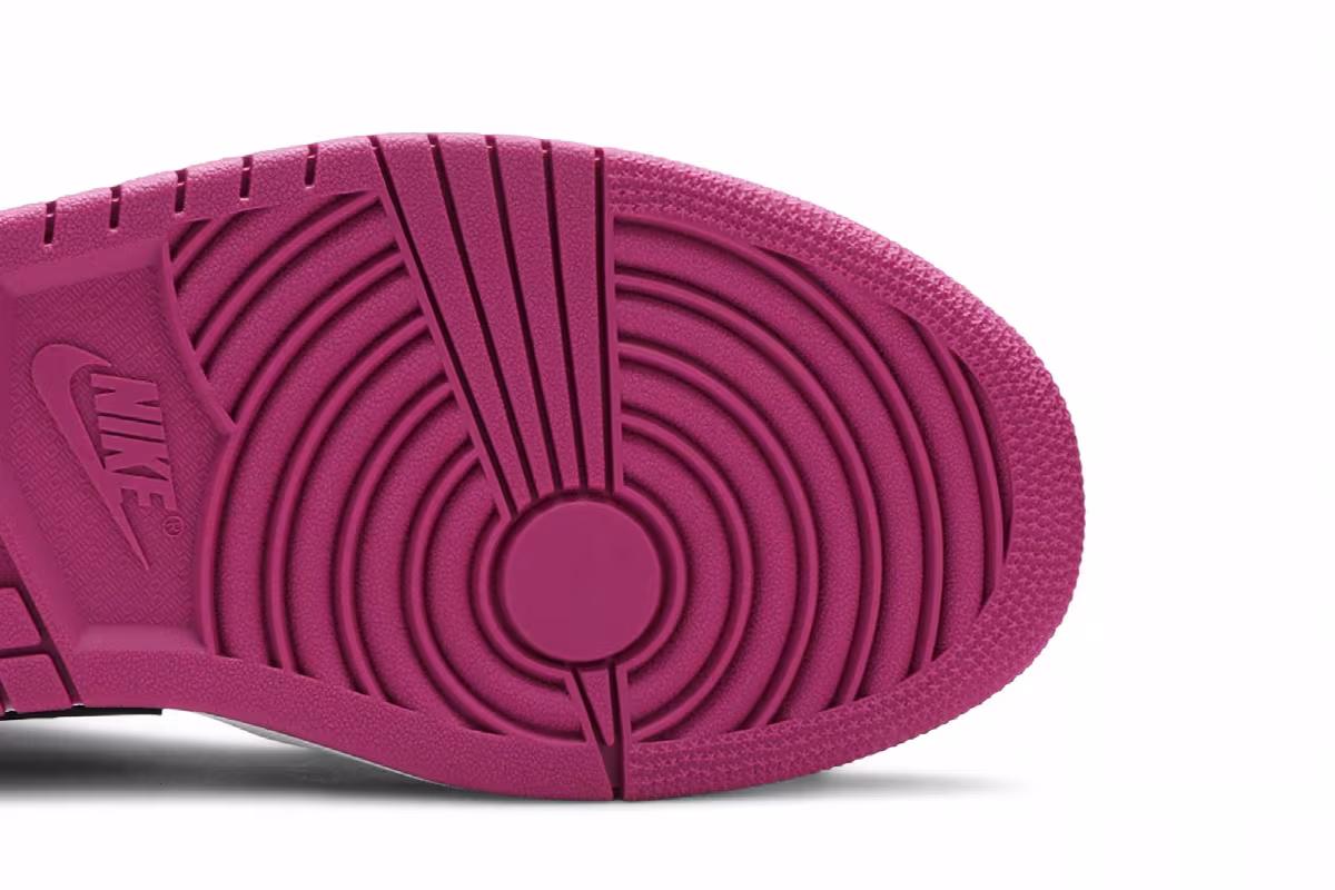 Air Jordan 1 Low SE Fuchsia, view 6