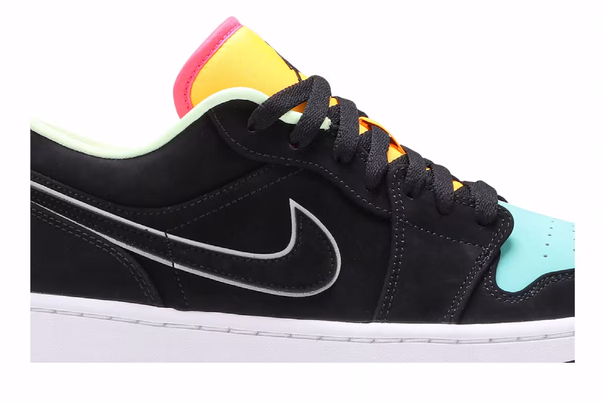 Air Jordan 1 Low SE Aurora Green, view 3