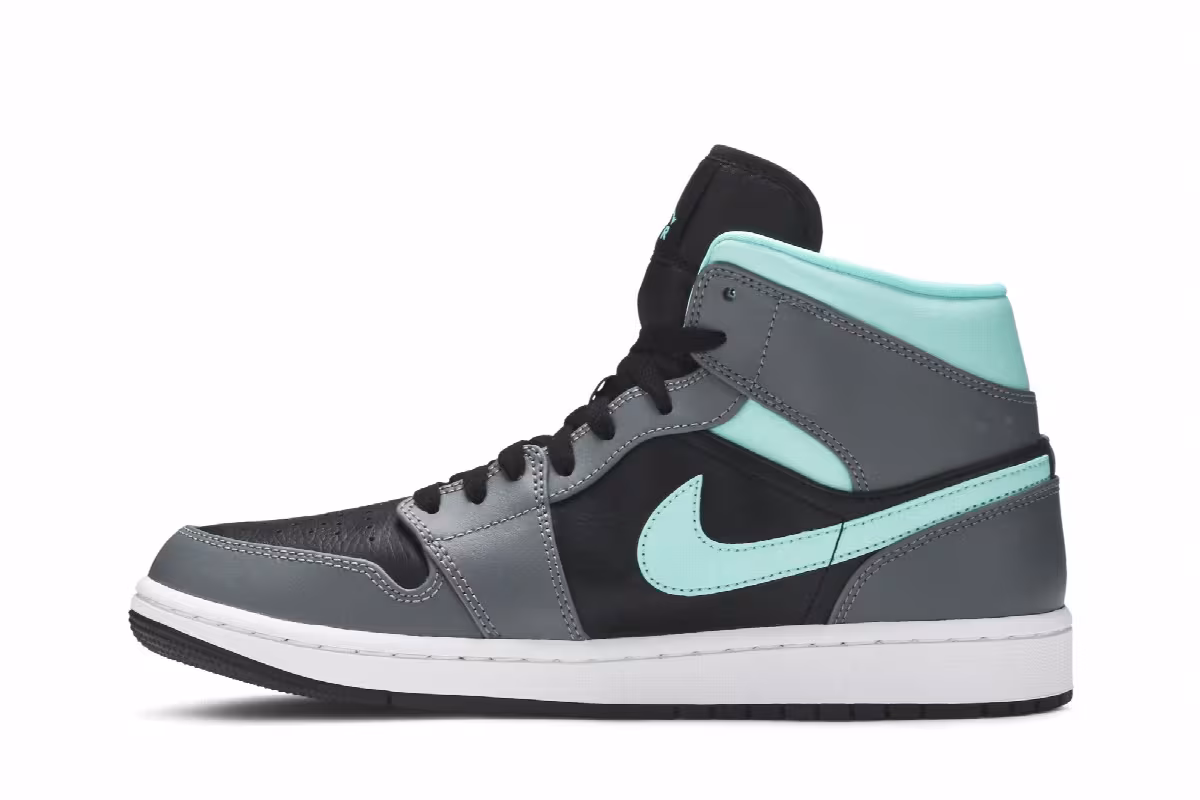 Air Jordan 1 Mid Grey Aqua, view 4