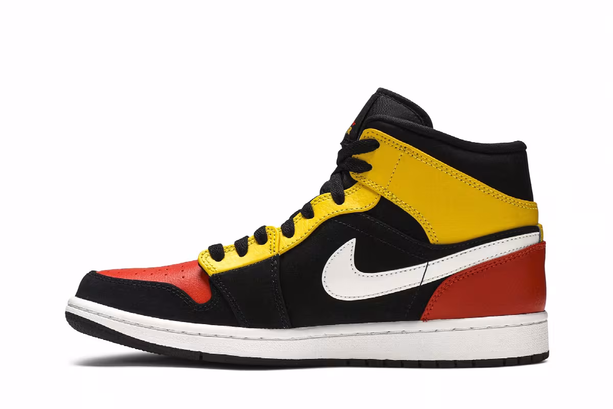 Air Jordan 1 Mid SE Amarillo, view 4