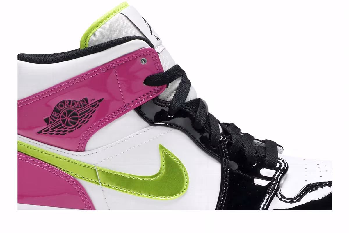 Air Jordan 1 Mid SE Cyber Active Fuchsia, view 3