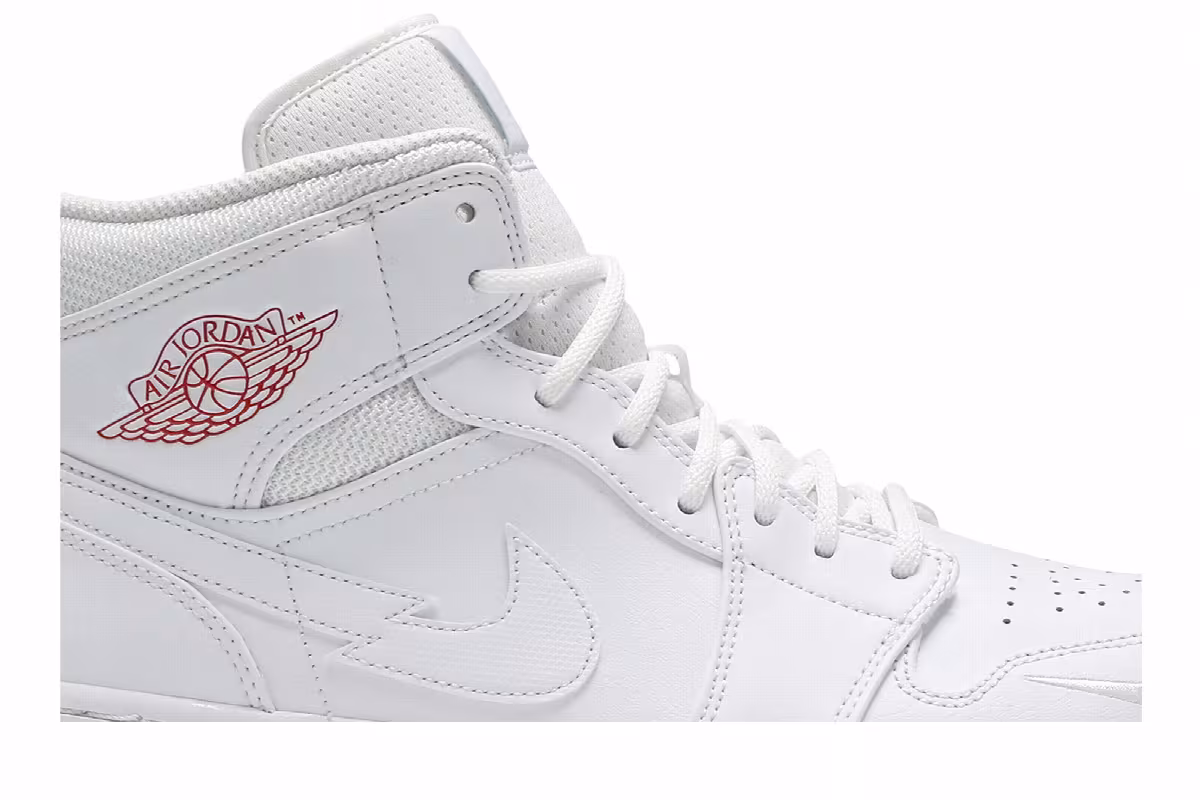 Air Jordan 1 Mid SE Euro Tour, view 3