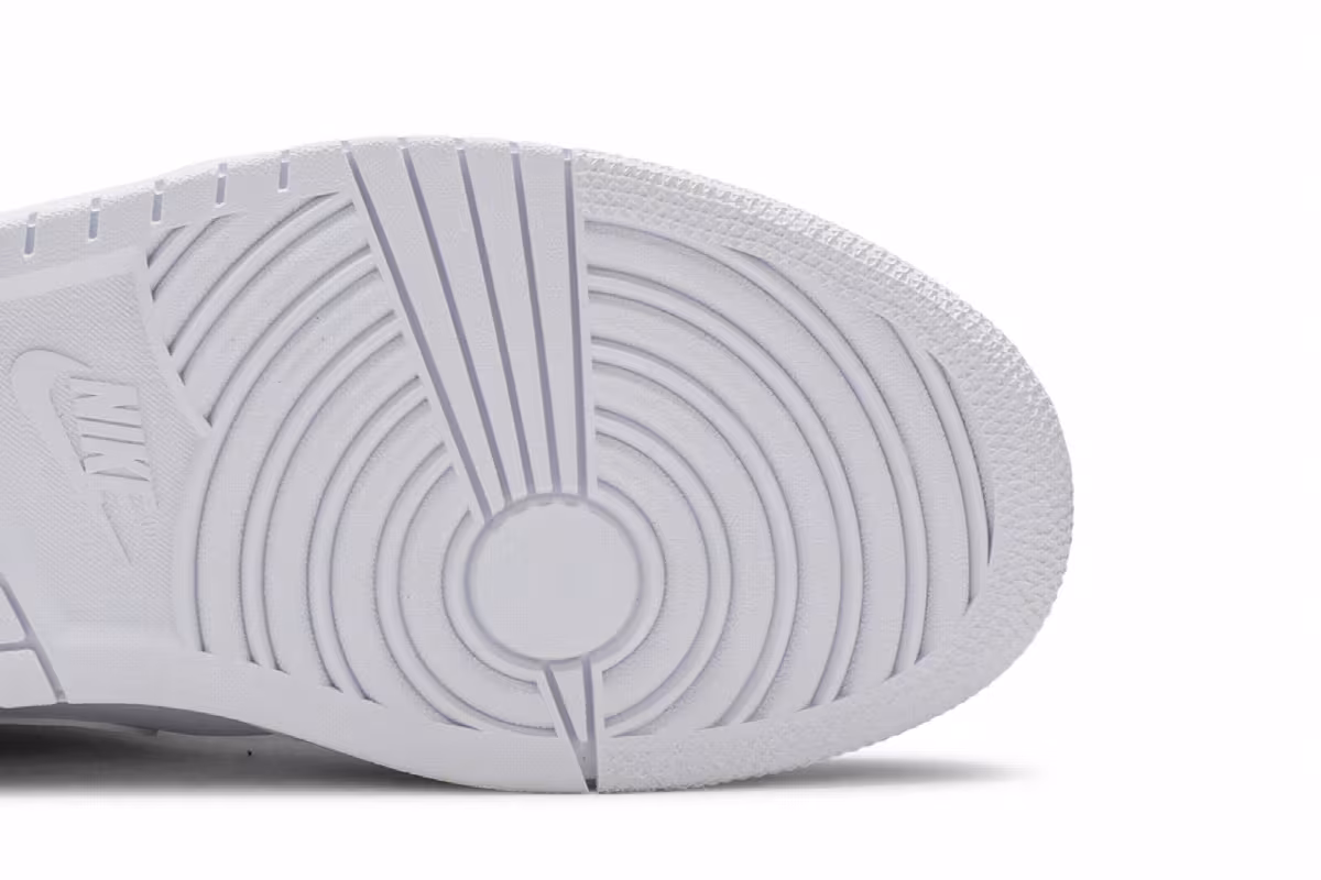 Air Jordan 1 Mid White, view 6