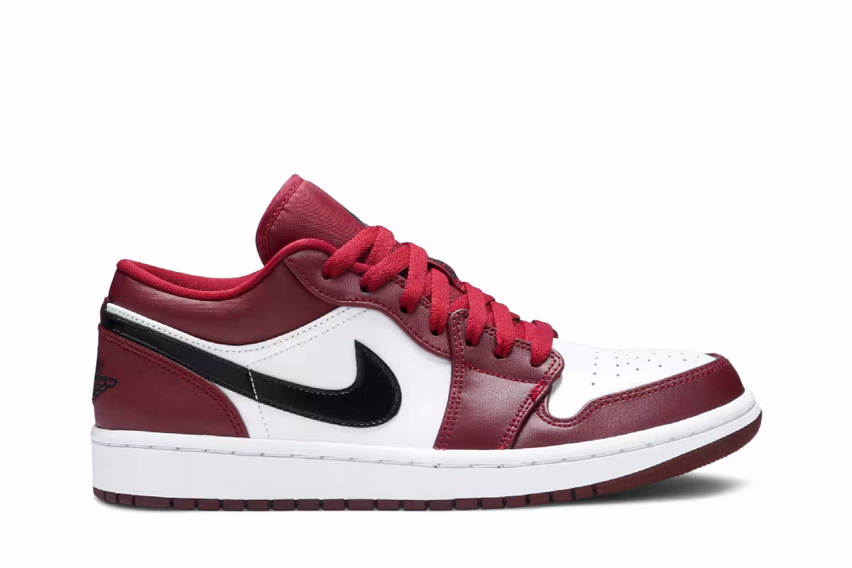 Air Jordan 1 Low Noble Red, view 2