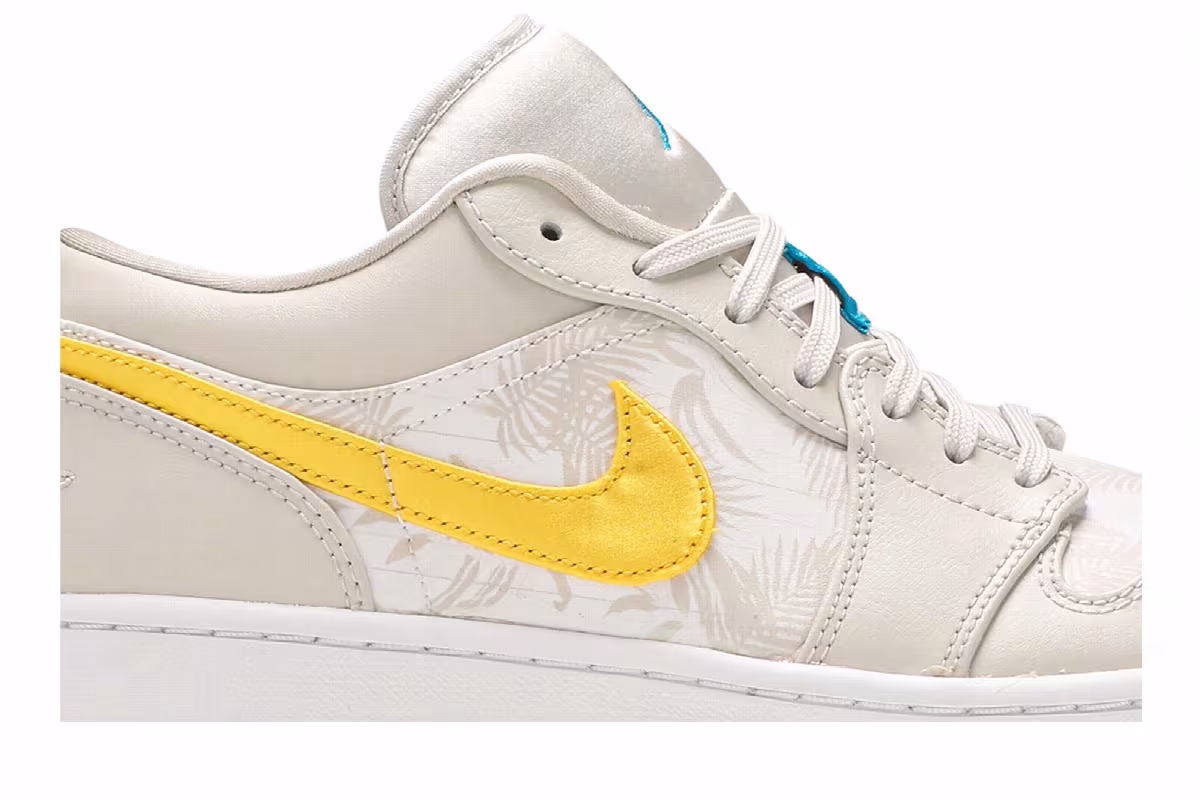Air Jordan 1 Low Orewood Brown, view 3