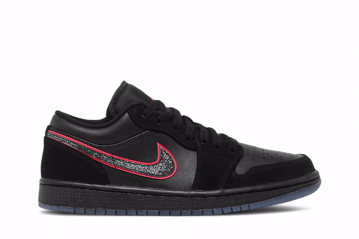 Air Jordan 1 Low Red Orbit, view 2