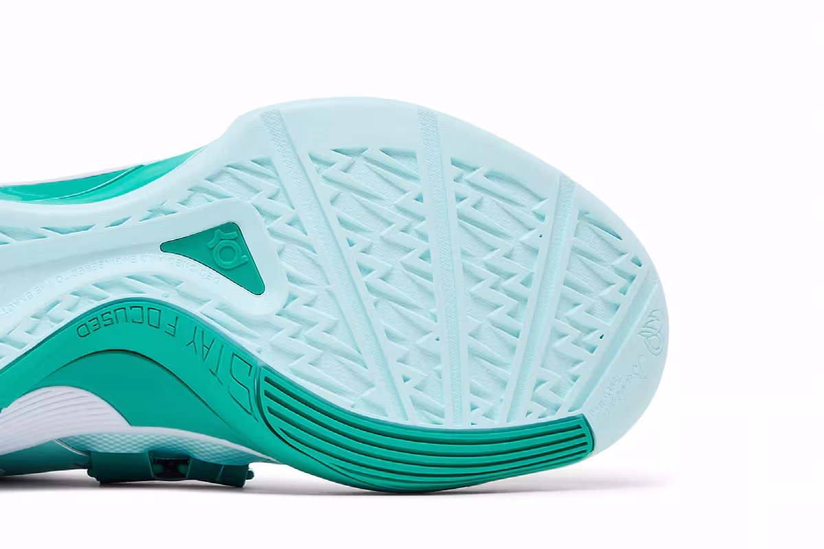 Nike Zoom KD 4 Easter 2025, view 6
