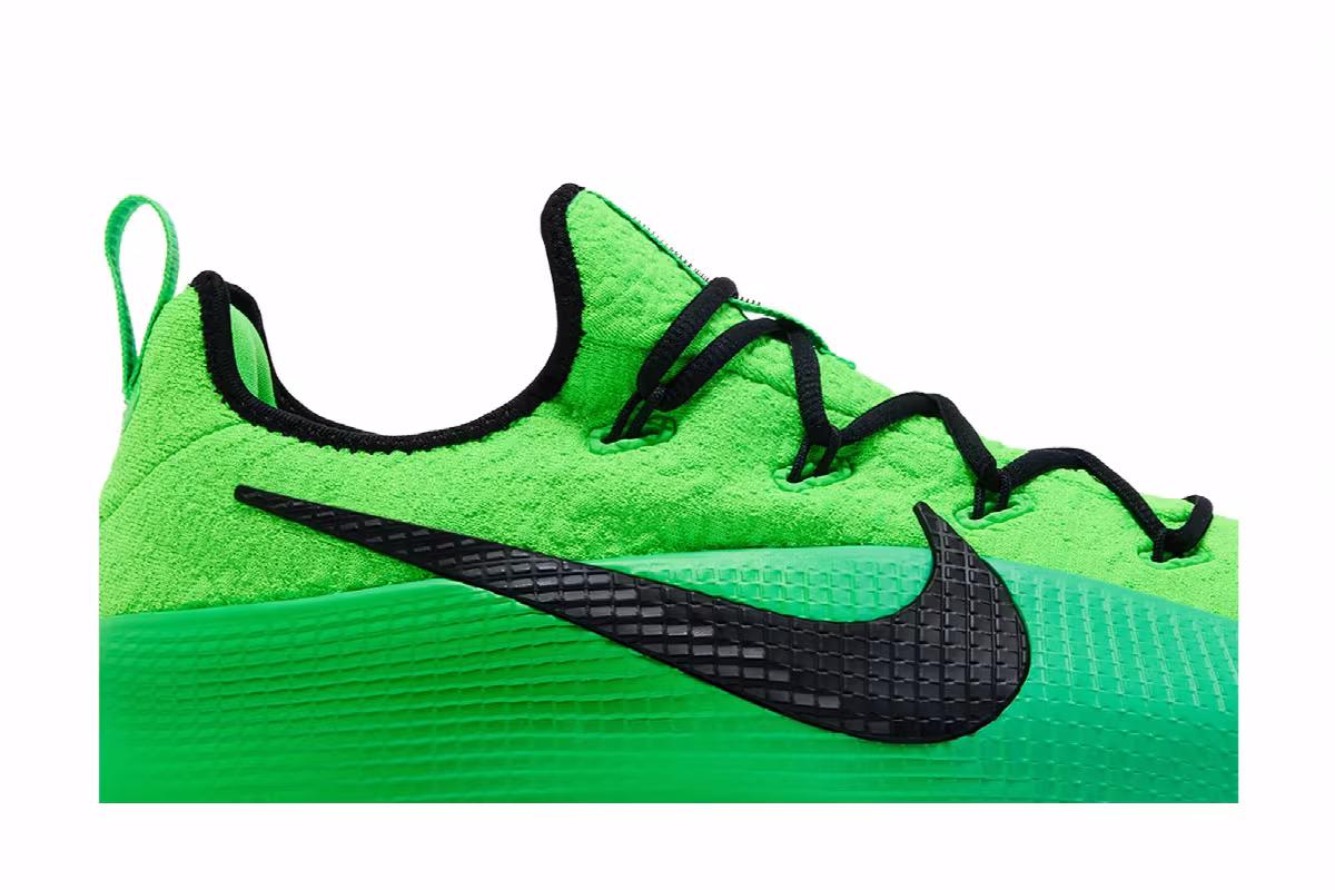 Nike LeBron TR 1 Green Strike, view 3