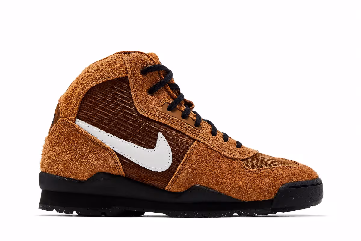Stussy x Nike Air Baltoro Light British Tan, view 2