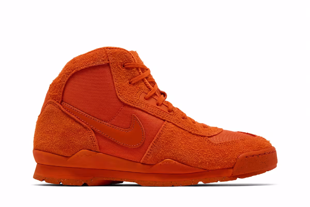 Stussy x Nike Air Baltoro Safety Orange, view 2