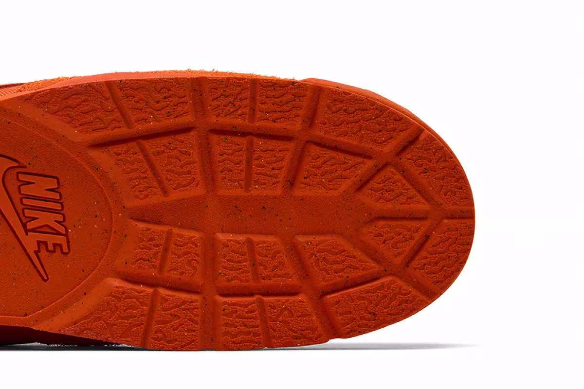 Stussy x Nike Air Baltoro Safety Orange, view 6