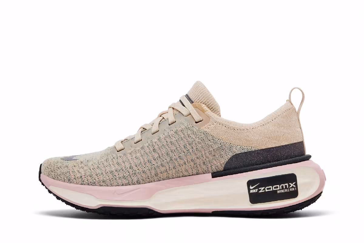 Nike Women's ZoomX Invincible 3 Premium Sanddrift Pink Oxford, view 4