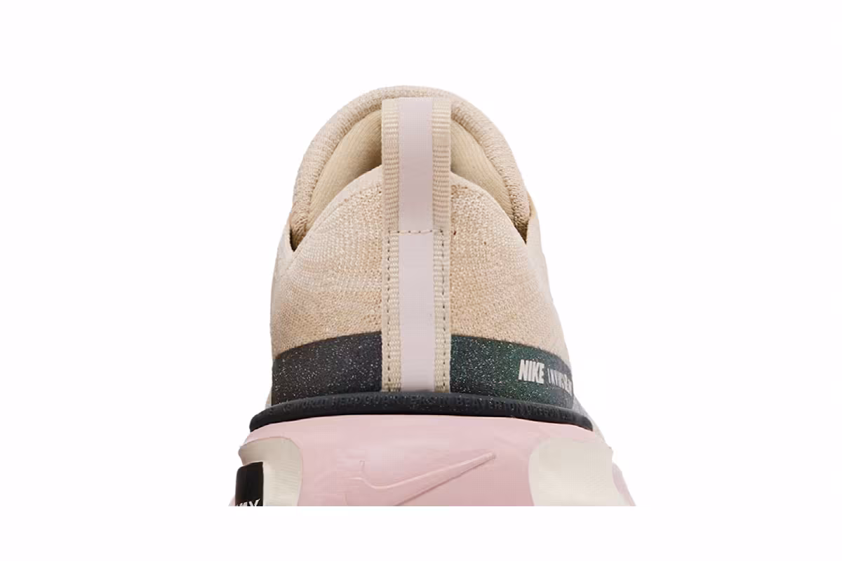 Nike Women's ZoomX Invincible 3 Premium Sanddrift Pink Oxford, view 8