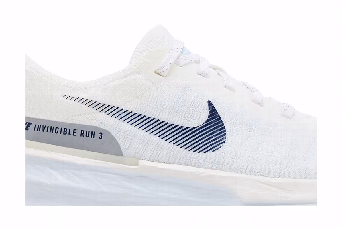 Nike Women's ZoomX Invincible 3 White Blue Tint, view 3