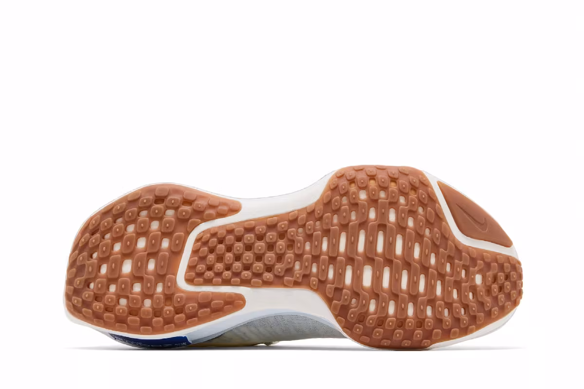 Nike Women's ZoomX Invincible 3 White Blue Tint, view 5