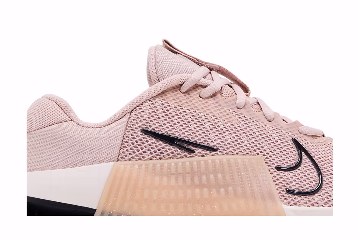 Nike Women's Metcon 9 Premium Pink Oxford, view 3
