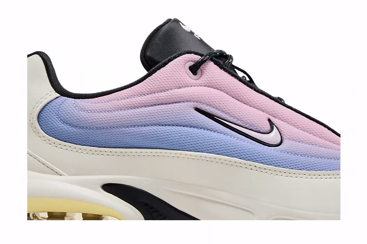 Nike Women's Air Max Portal Dawn, view 3
