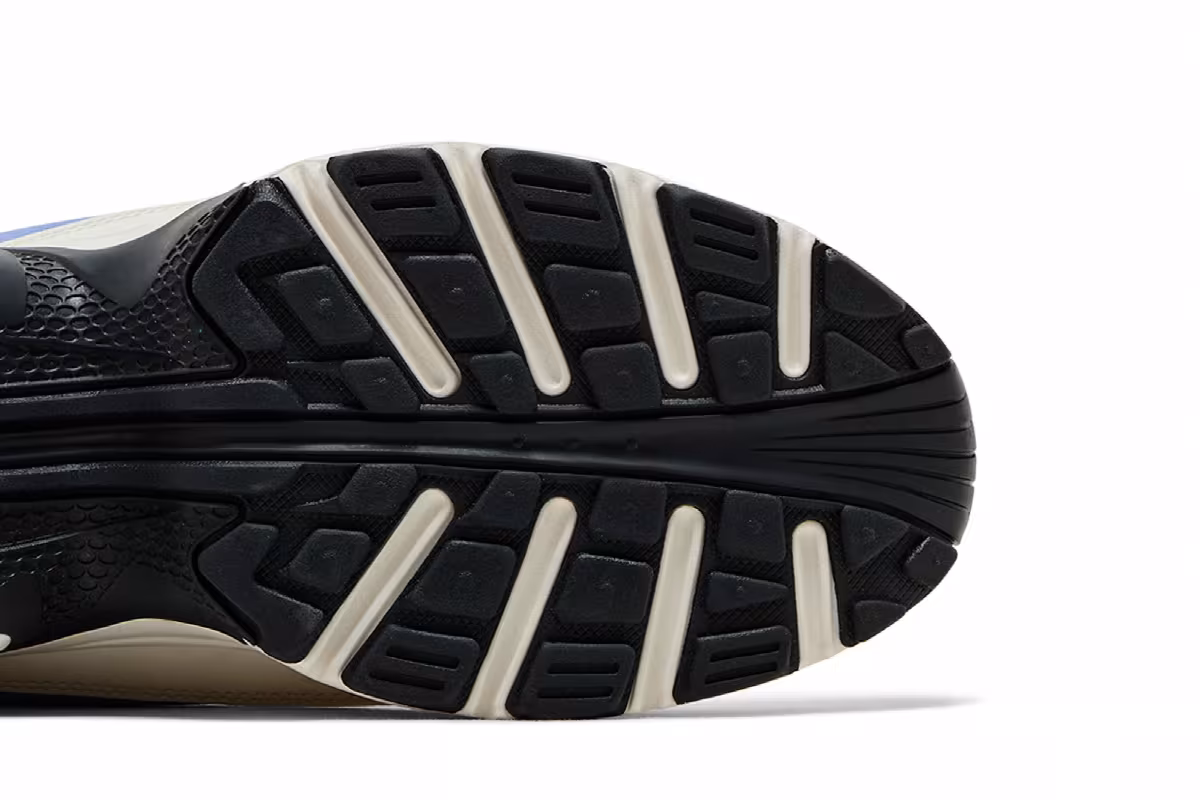 Nike Women's Air Max Portal Dawn, view 6
