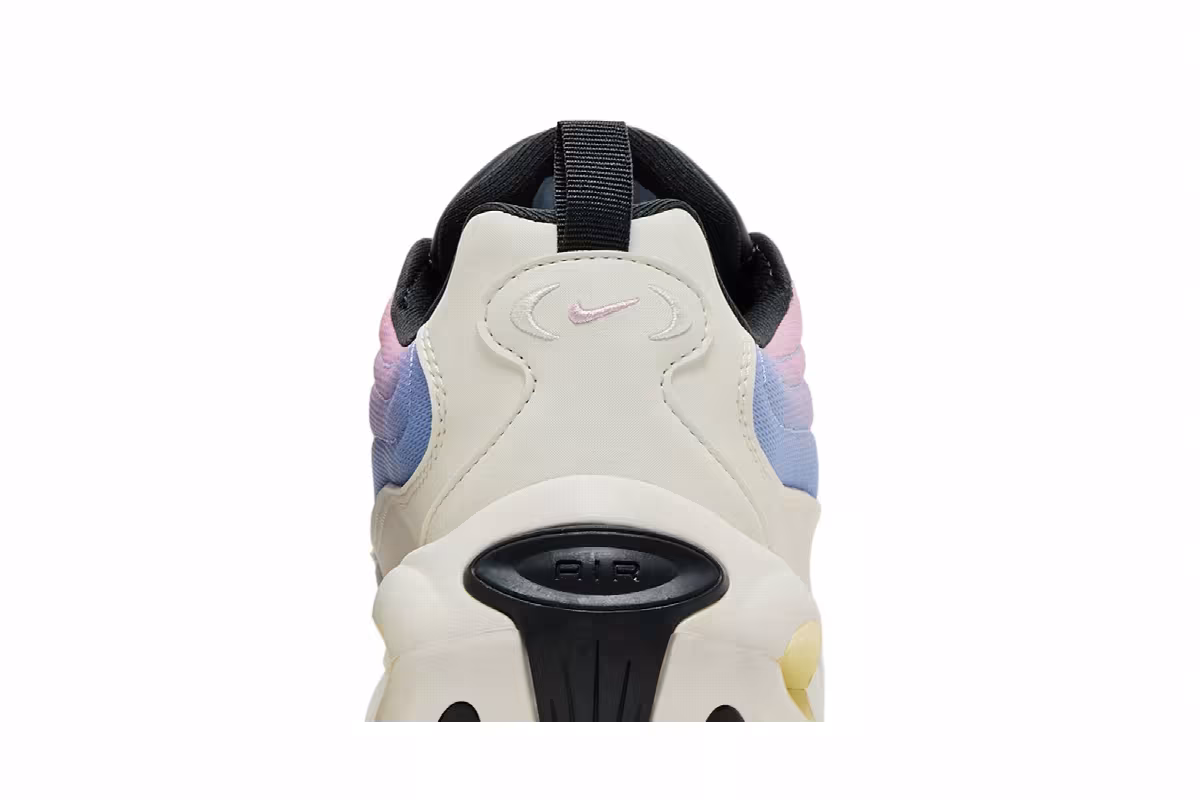 Nike Women's Air Max Portal Dawn, view 8