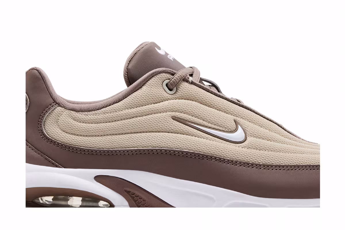 Nike Women's Air Max Portal Mink Brown Light Sand, view 3