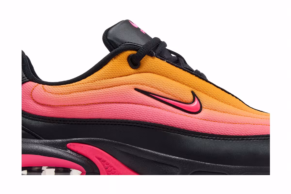 Nike Women's Air Max Portal Black Hyper Pink, view 3
