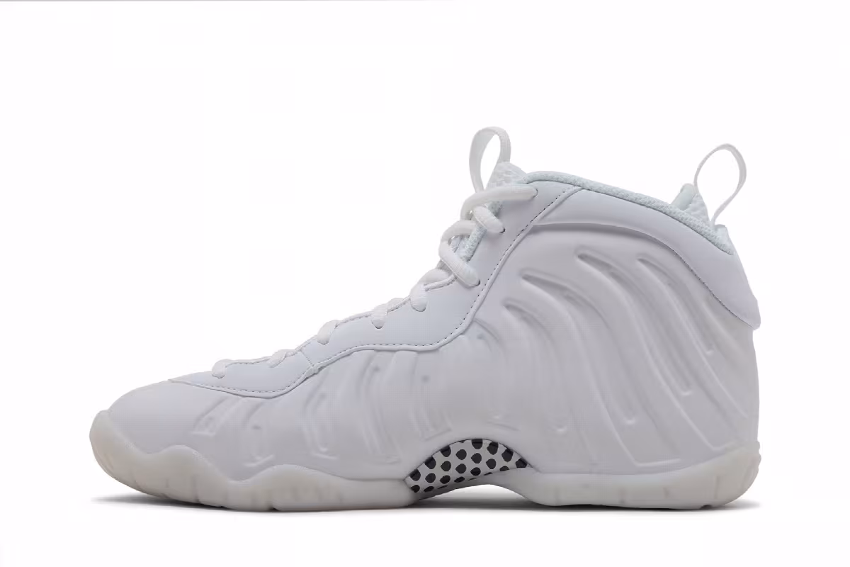 Nike Little Posite One GS Triple White, view 4