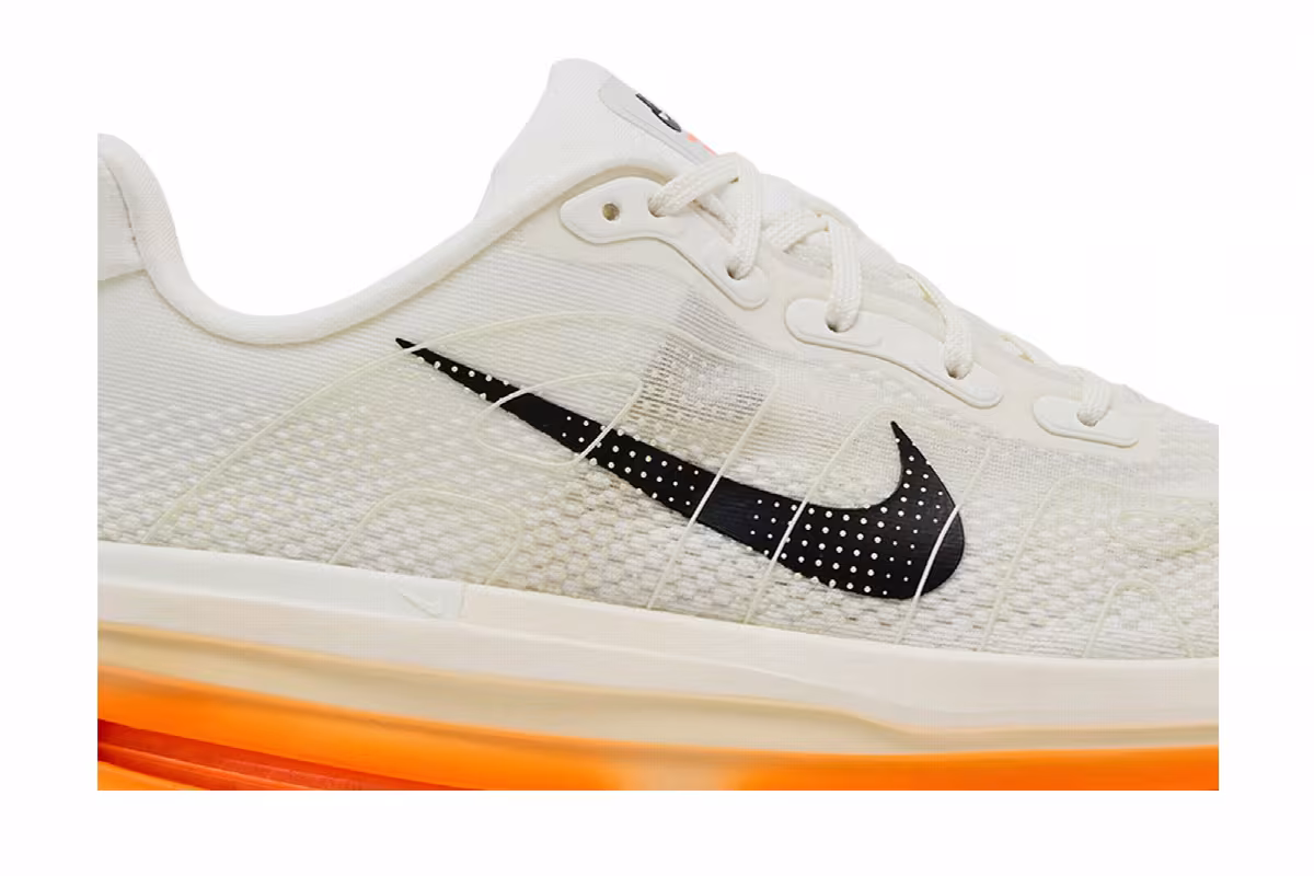 Nike Vomero Premium Sail Total Orange, view 3