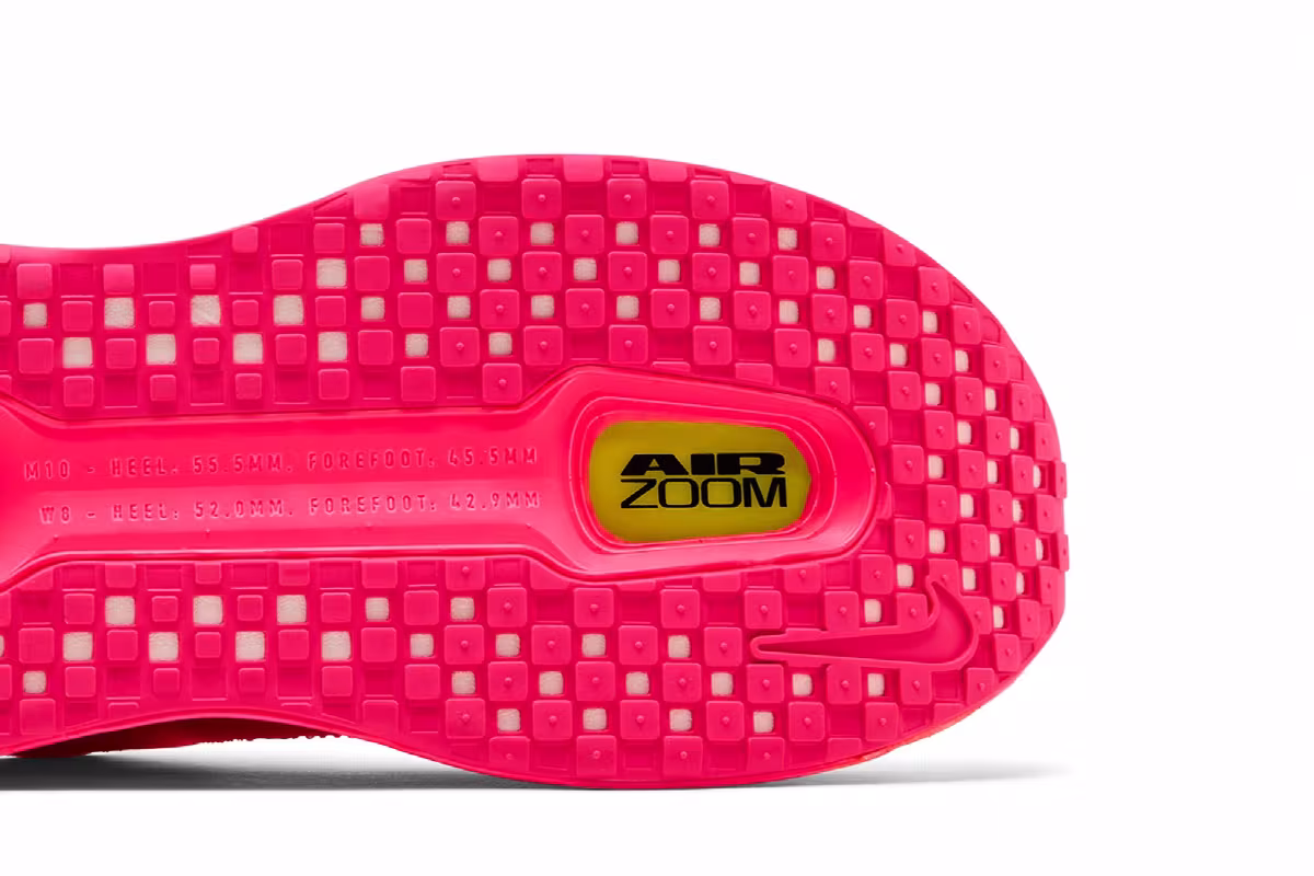 Nike Women's Vomero Premium Hyper Pink, view 6