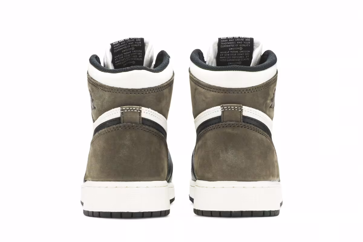 Air Jordan 1 High OG GS Dark Mocha, view 7