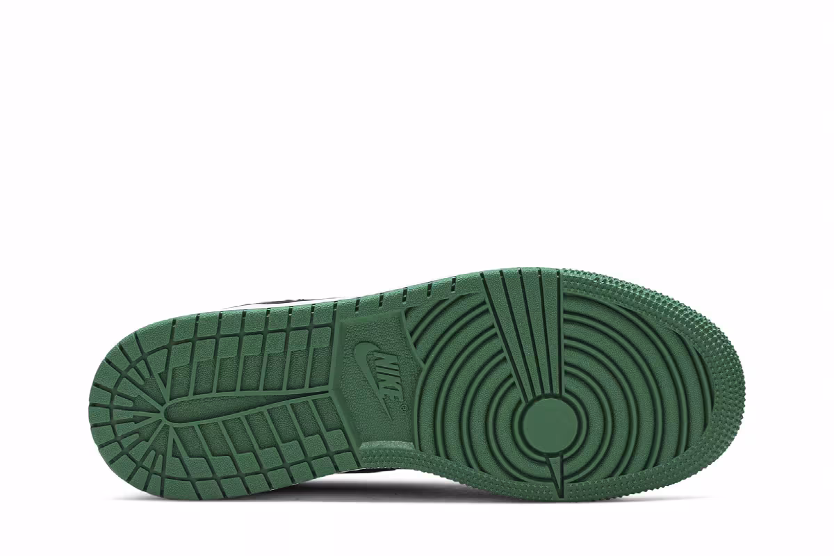 Air Jordan 1 High OG GS Pine Green 2.0, view 5