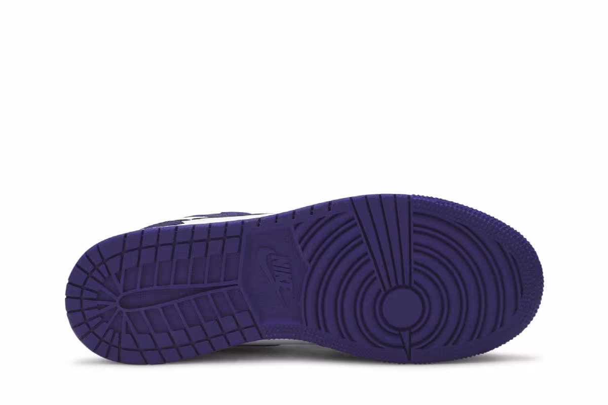 Air Jordan 1 High OG GS Court Purple 2.0, view 5