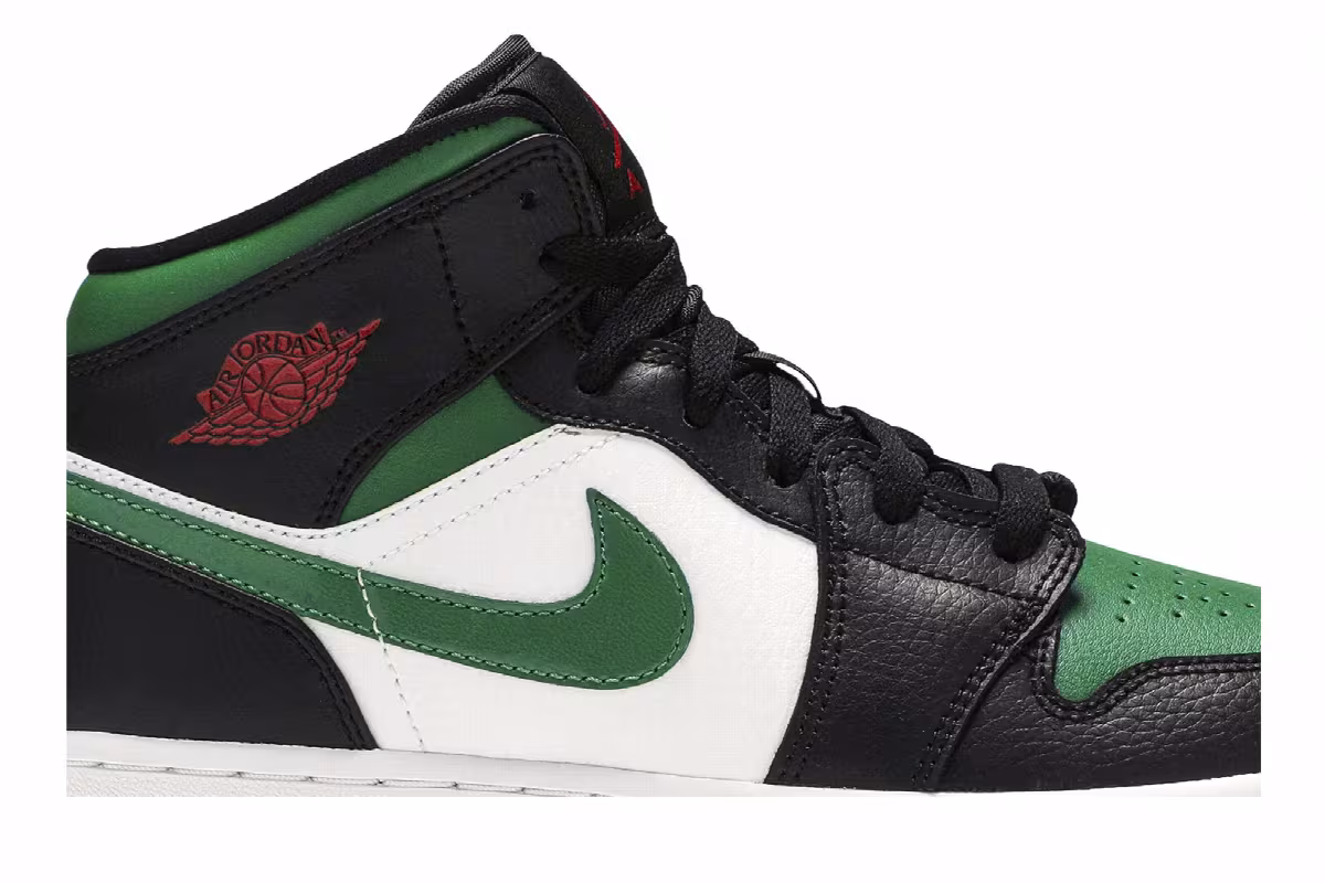 Air Jordan 1 Mid GS Black Pine Green, view 3