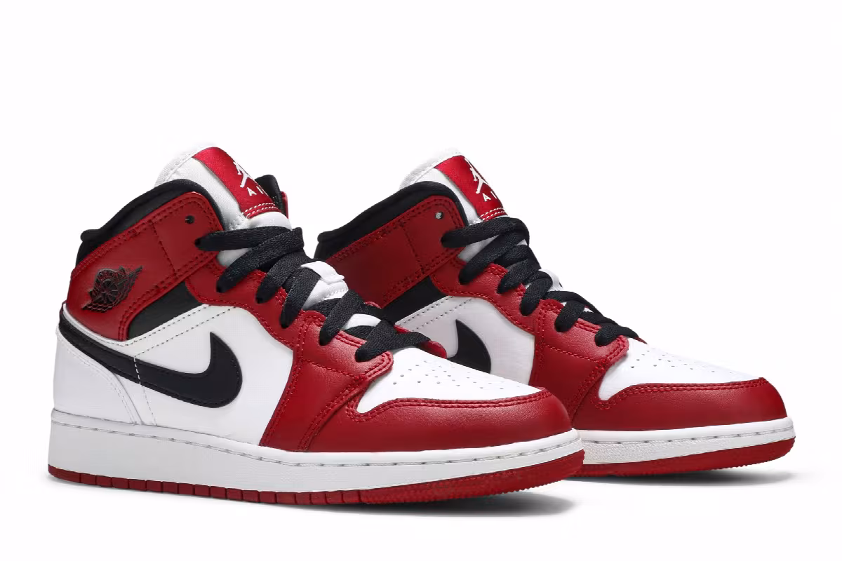 Air Jordan 1 Mid GS Chicago, view 9
