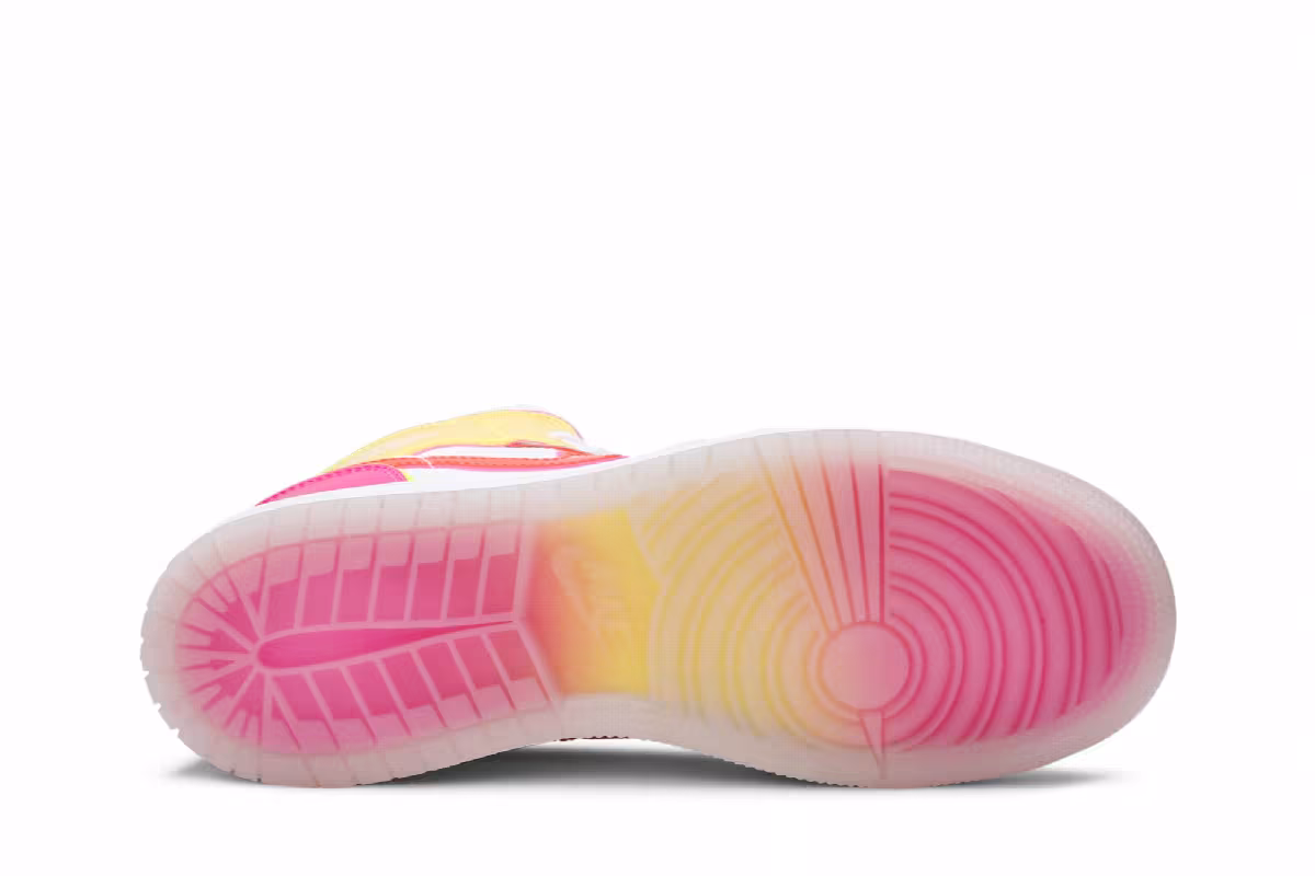 Air Jordan 1 Mid SE GS Edge Glow, view 5
