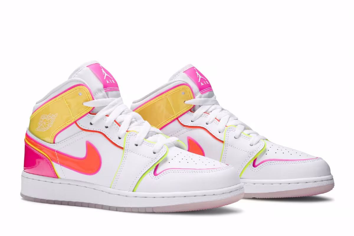 Air Jordan 1 Mid SE GS Edge Glow, view 9