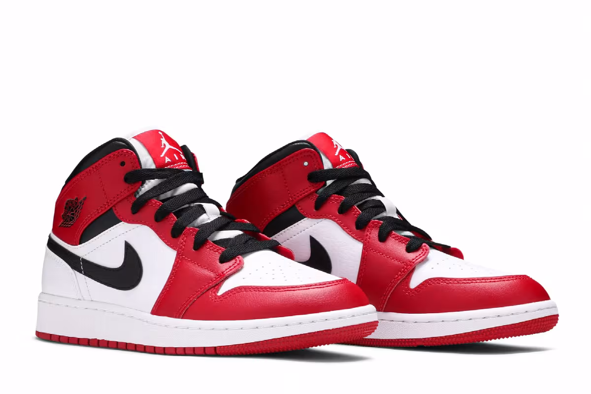 Air Jordan 1 Mid GS Chicago, view 9