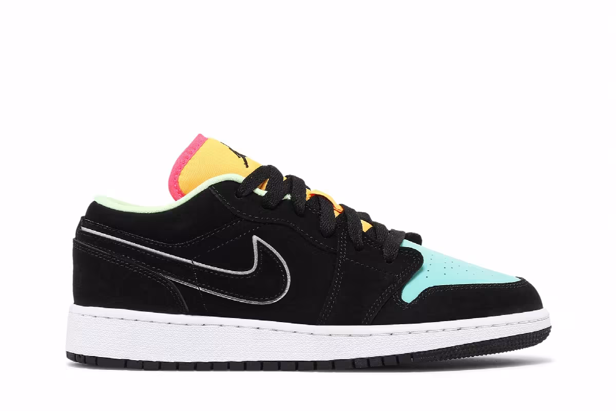 Air Jordan 1 Low SE GS Aurora Green, view 2