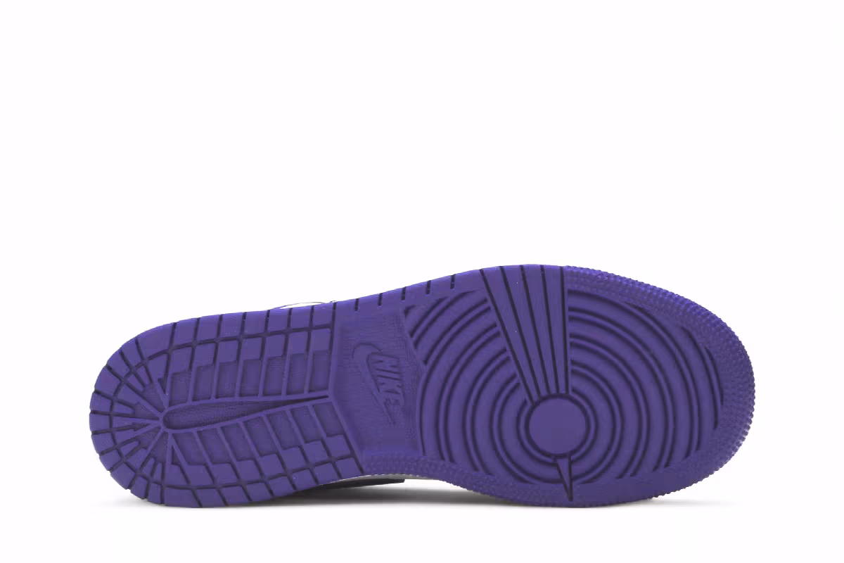 Air Jordan 1 Low GS Court Purple, view 5