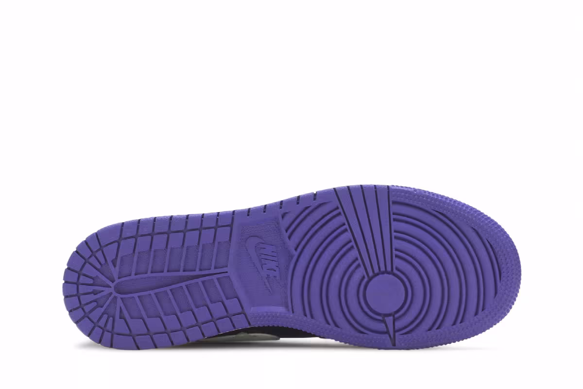 Air Jordan 1 Low GS Black Court Purple, view 5
