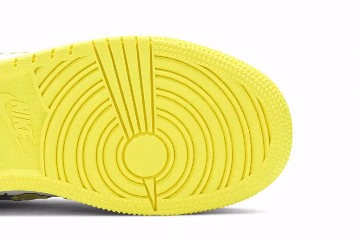 Air Jordan 1 Mid SE GS Rose Patch - Dynamic Yellow, view 6
