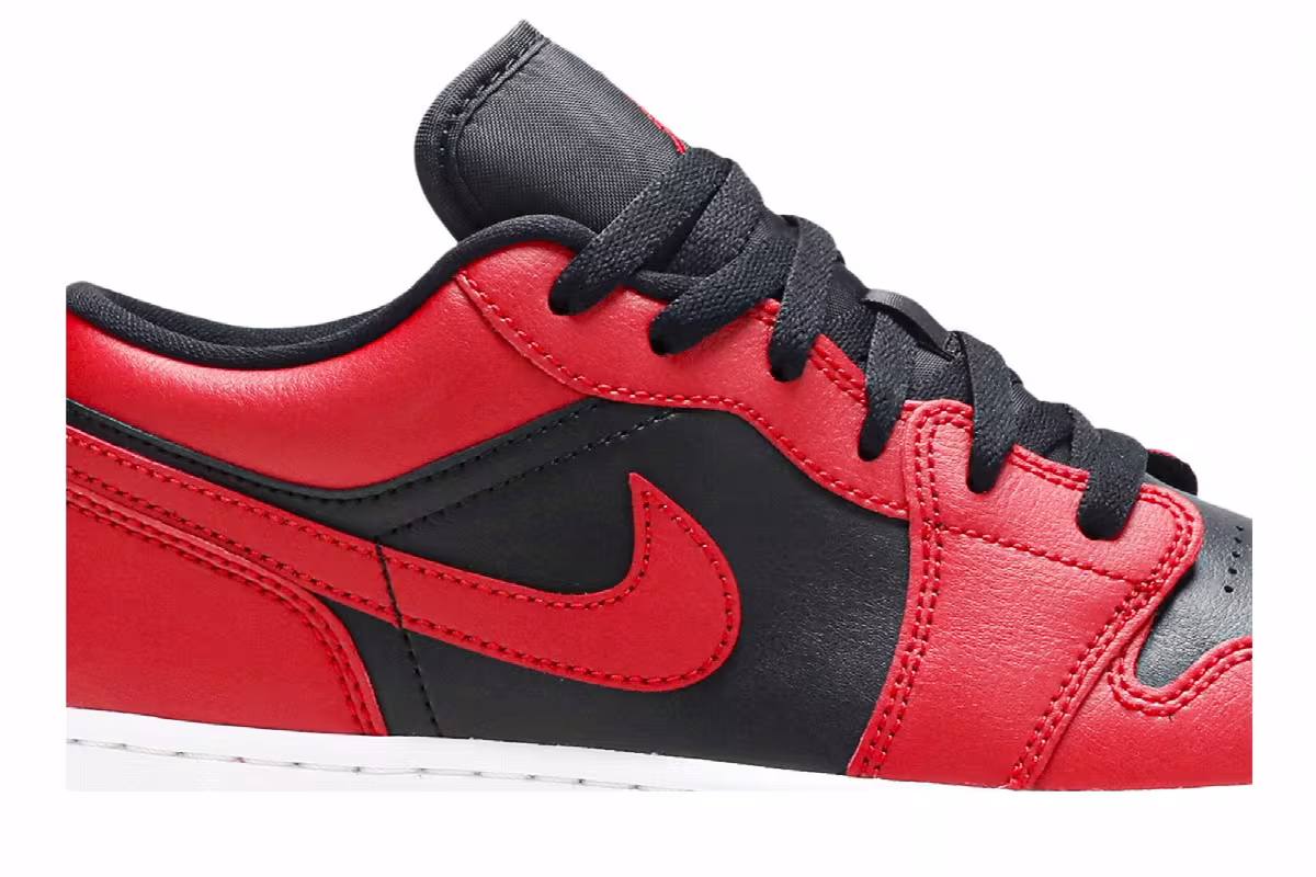 Air Jordan 1 Low GS Reverse Bred, view 3