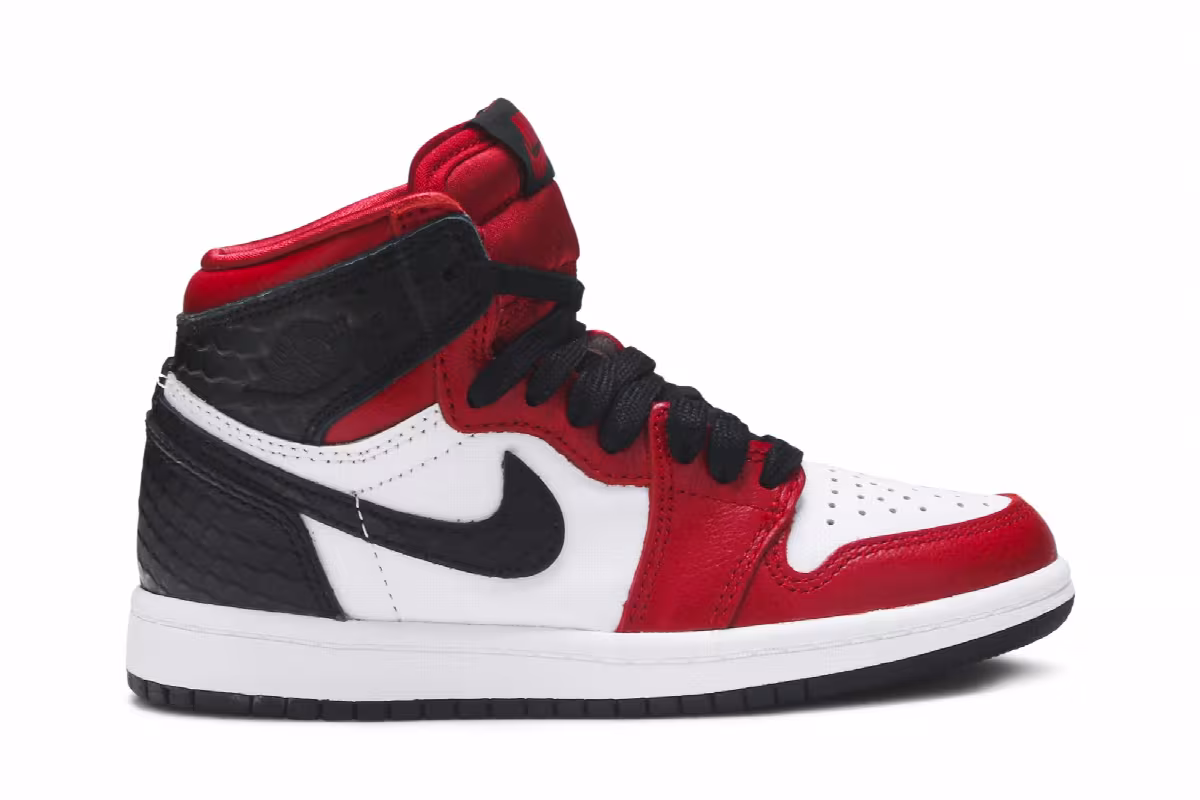 Air Jordan 1 High OG PS Satin Red, view 2