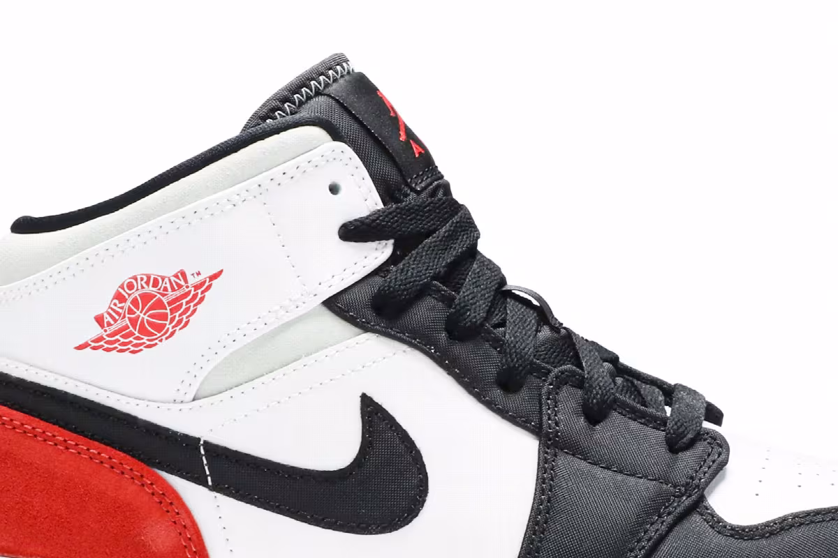 Air Jordan 1 Mid GS Red Mint, view 3