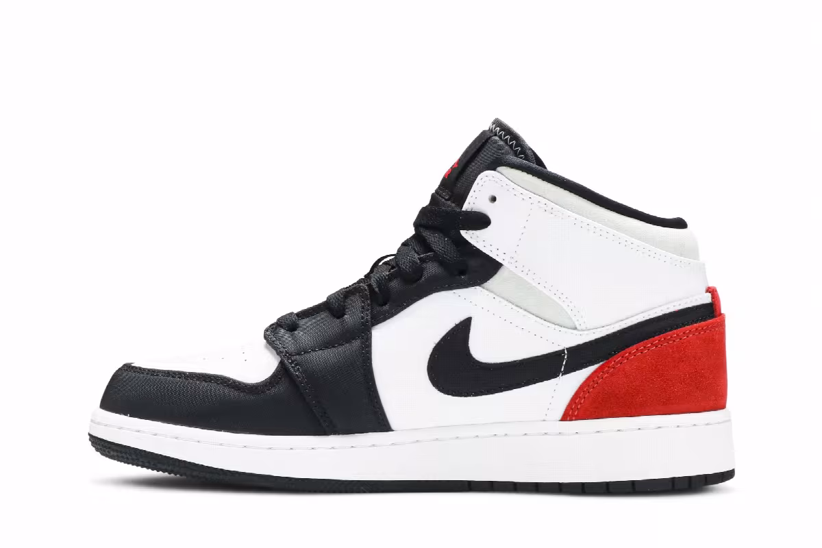 Air Jordan 1 Mid GS Red Mint, view 4