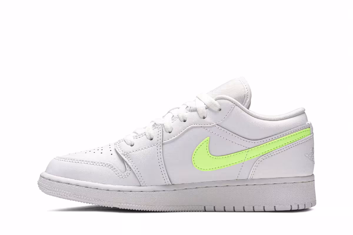 Air Jordan 1 Low GS White Neon, view 4