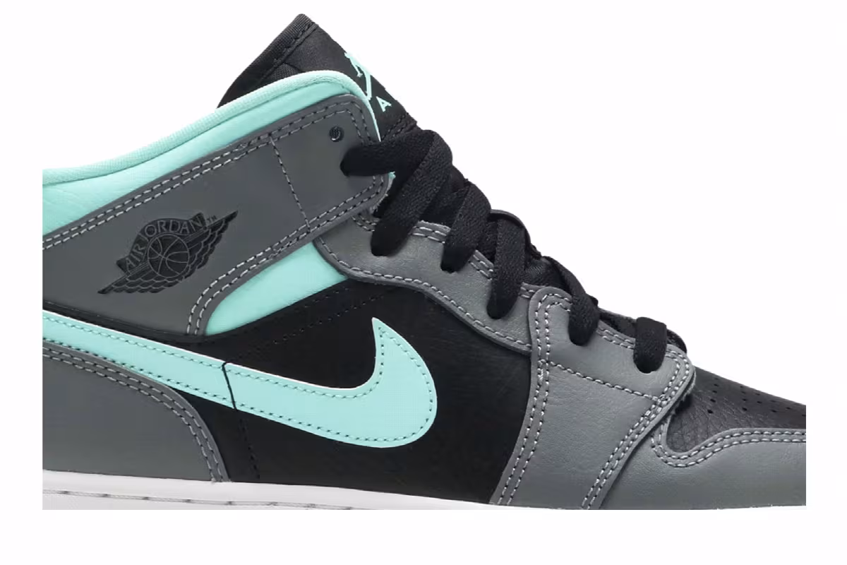 Air Jordan 1 Mid GS Grey Aqua, view 3