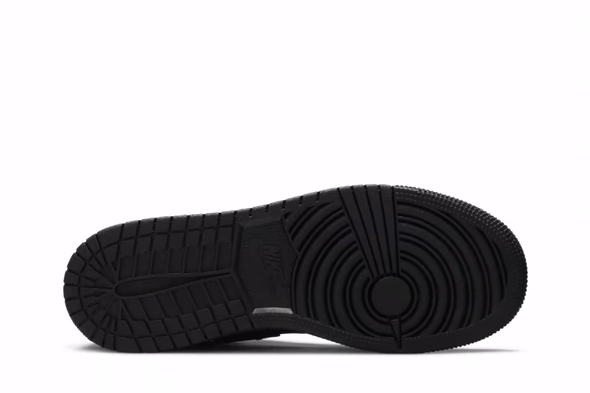 Air Jordan 1 Low GS Triple Black 2020, view 5